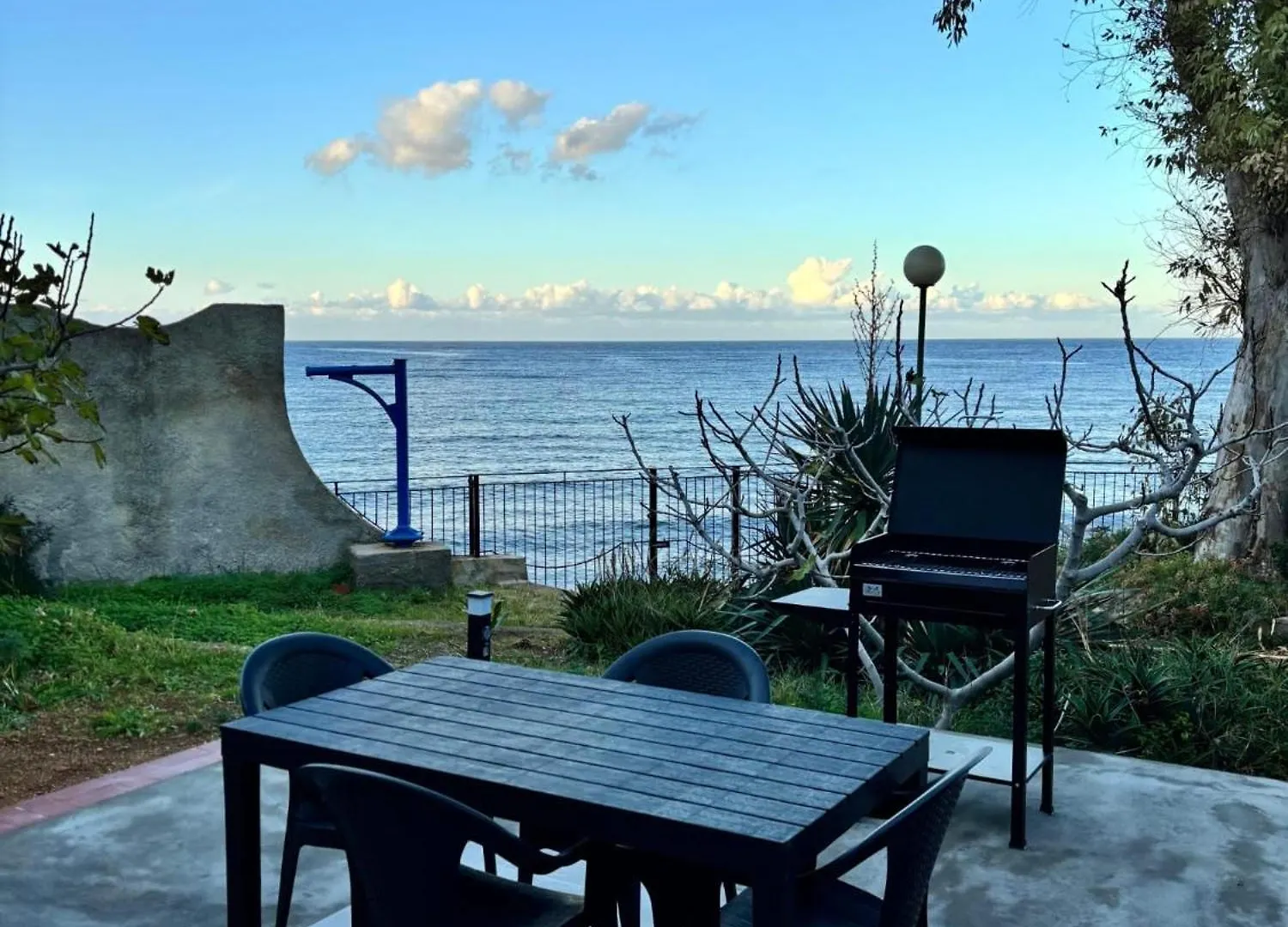 Casa Sulla Spiaggia Villa Eleftheria アルタヴィッラ・ミリーチア